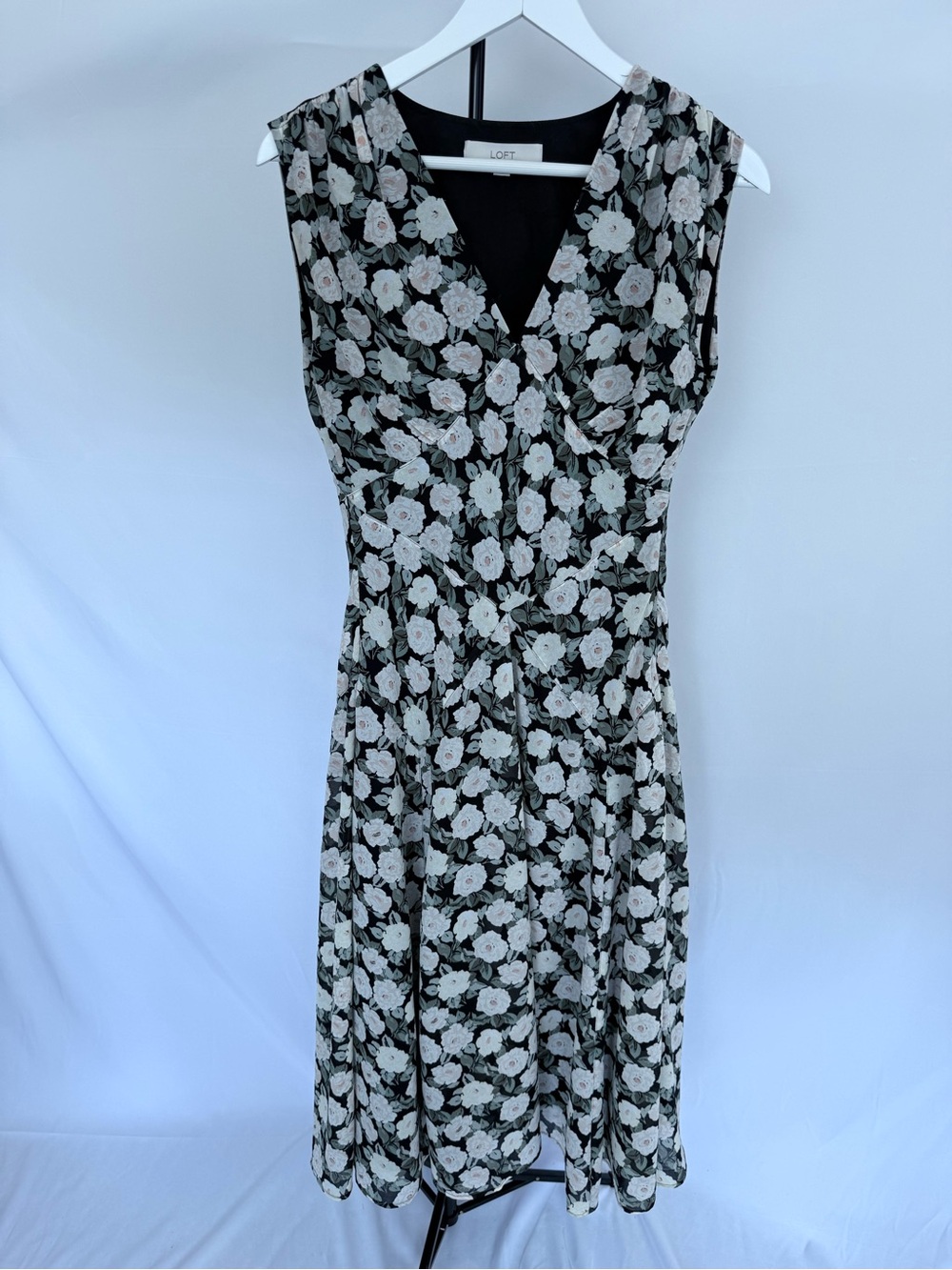 LOFT Black Floral V-Neck Sleeveless Dress